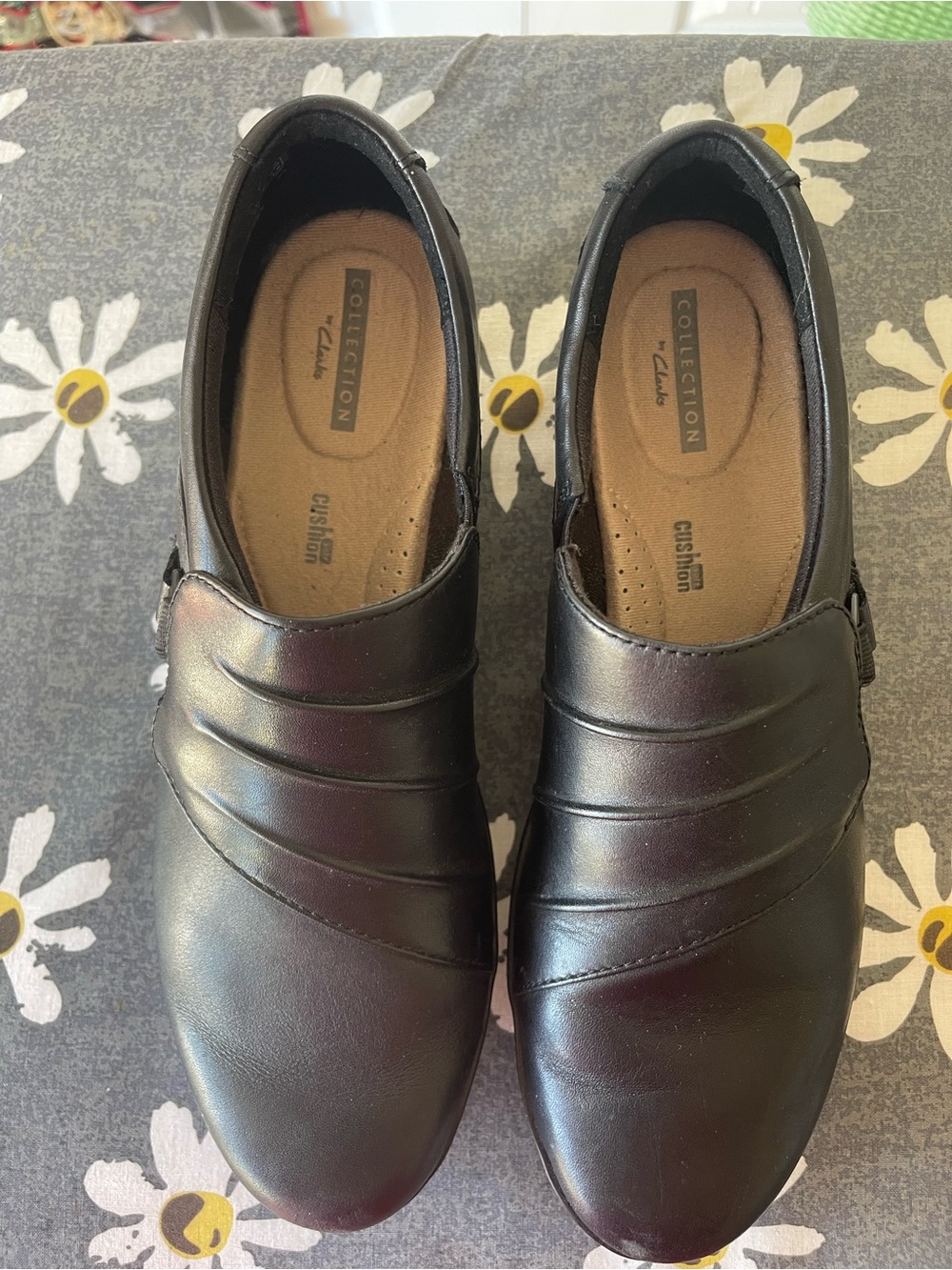 Clarks Black Leather Slip-On Women's Loafers with Pleated Upper